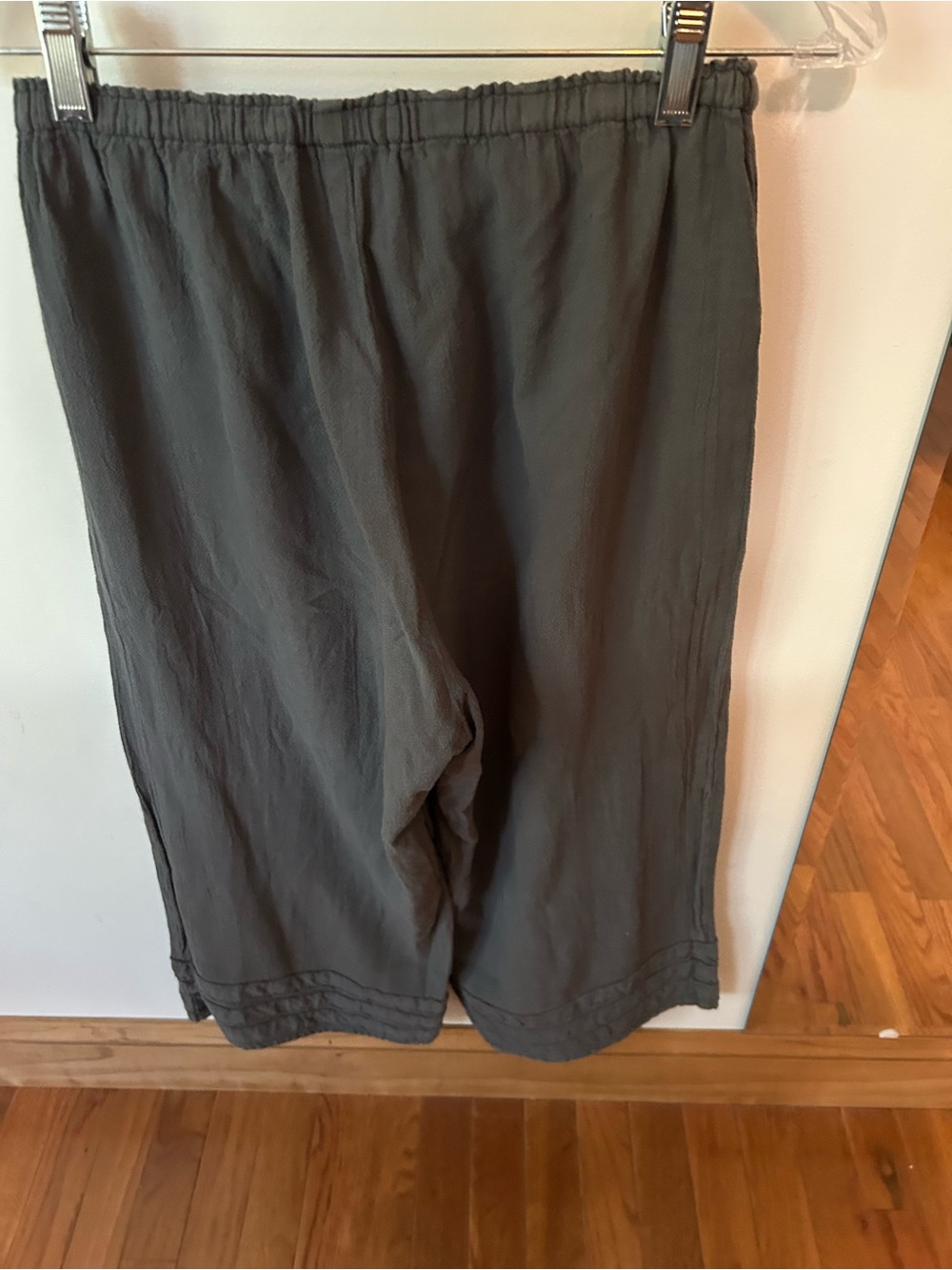Oh My Gauze Grey  Pull-On Capri Pants - Picture 2 of 6